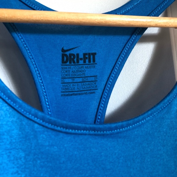 NIKE Dri-FIT Workout Tank NWOT - Picture 3 of 3